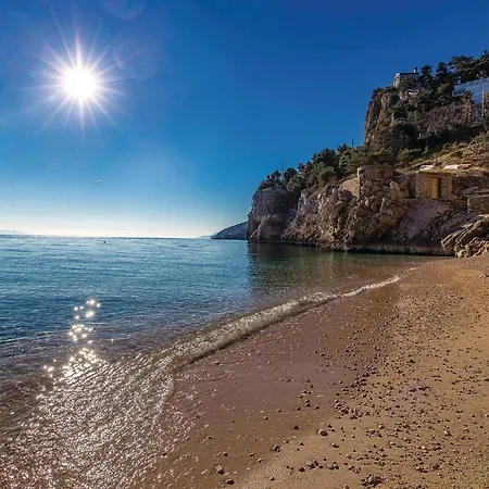 In Brsec With House Sea View 펜션 Brseč