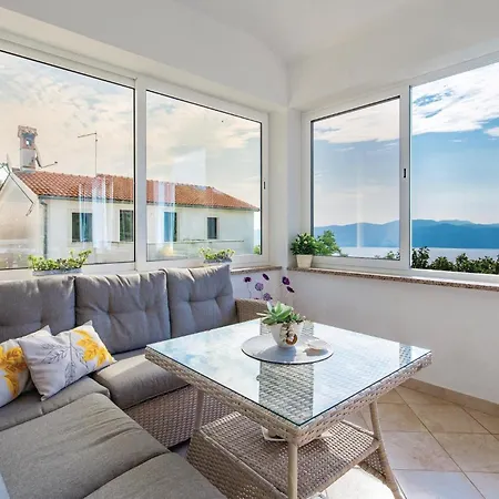 펜션 In Brsec With House Sea View