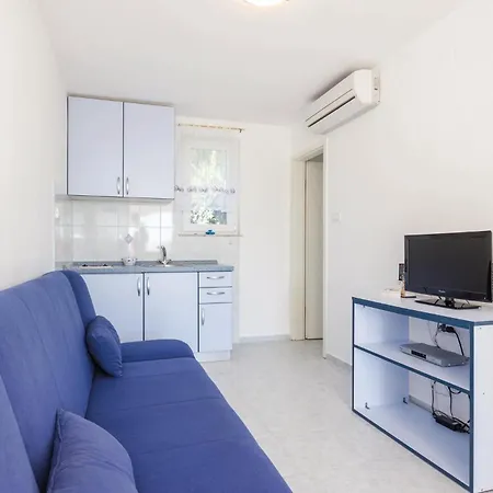 Nice Home In Brsec With House Sea View *