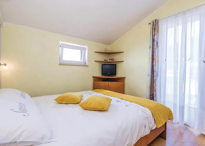 In With House Sea View Semesterbostad *